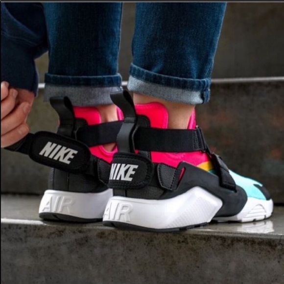 NWT Nike Huarache City - Picture 5 of 8